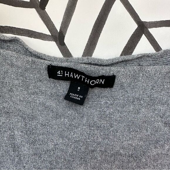 41 Hawthorn Size S Embroidered Floral White and Gray Cardigan - Picture 4 of 4